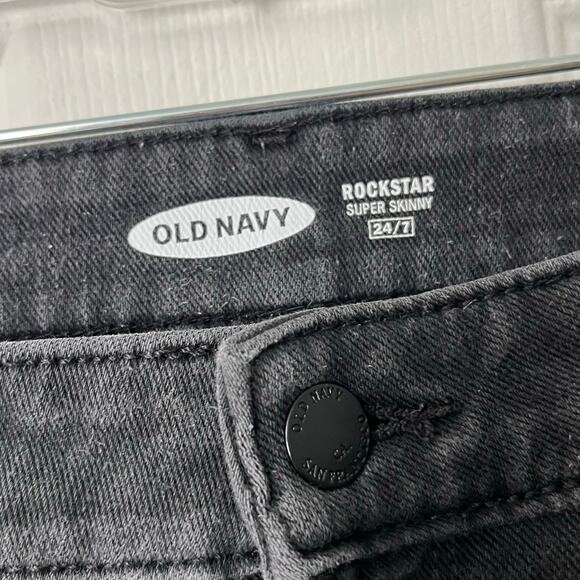 Old Navy Rockstar Super Skinny Jeans - Size 4 - Picture 3 of 6